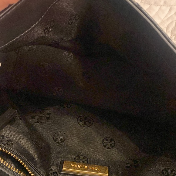 Tory Burch quilted purse - Picture 9 of 11